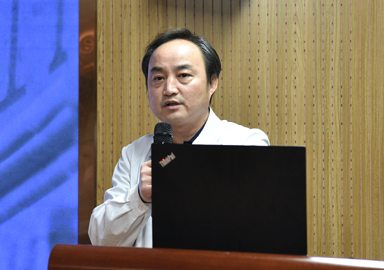 <a href='http://www.tanmianxu.com/a/1471.html' target='_blank'><u>石榮劍</u></a>